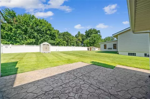 481 Melanie Meadows Ln, Ballwin, MO 63021 photo 18