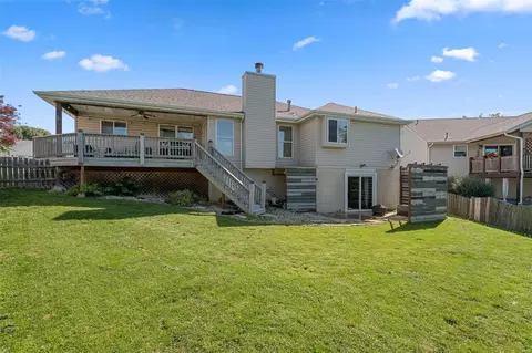 Exterior - 2647 Brook Meadow Ln, O'fallon, MO 63368 photo 8 of 11