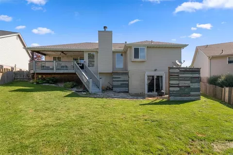 Exterior - 2647 Brook Meadow Ln, O'fallon, MO 63368 photo 9 of 11