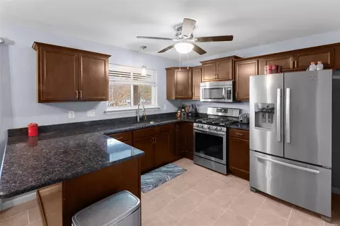 Kitchen - 2647 Brook Meadow Ln, O'fallon, MO 63368 photo 1 of 4