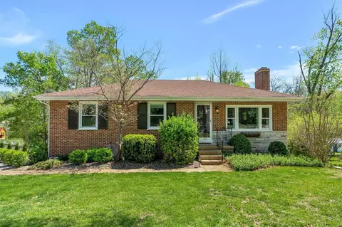 549 Orchard Ln, Eureka, MO 63025 photo 2