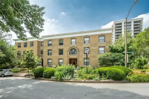 4496 Maryland Ave #1B, Saint Louis, MO 63108