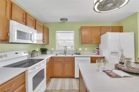 Kitchen - 22 S Lang Dr, O'fallon, MO 63366 photo 4 of 4
