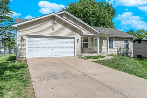 Exterior - 22 S Lang Dr, O'fallon, MO 63366 photo 7 of 7