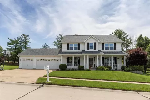 4018 Huntingham Ct, Florissant, MO 63034
