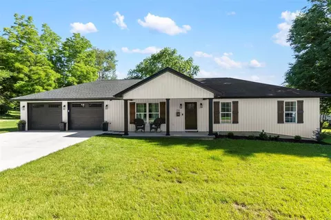 710 Oak St, Jackson, MO 63755 photo 1