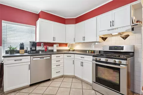 9310 Autry Dr, Saint Louis, MO 63123 photo 5