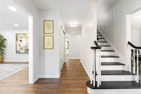 Entry Way - 574 Mcbride Pointe Dr, Wildwood, MO 63011 photo 1 of 3