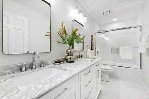 Bath - 574 Mcbride Pointe Dr, Wildwood, MO 63011 photo 6 of 6