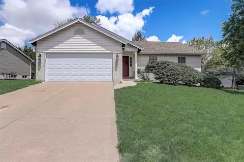 2005 Peine Forest Dr, Wentzville, MO 63385