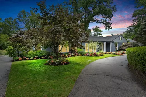 41 Stoneleigh Towers, Saint Louis, MO 63132
