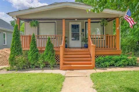 6954 Pernod Ave, Saint Louis, MO 63139