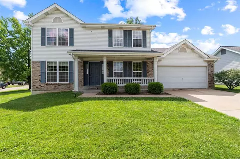 10 Green Pines Cir, Saint Peters, MO 63376