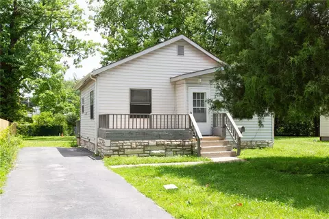 3008 Pasteur Ave, Saint Louis, MO 63114