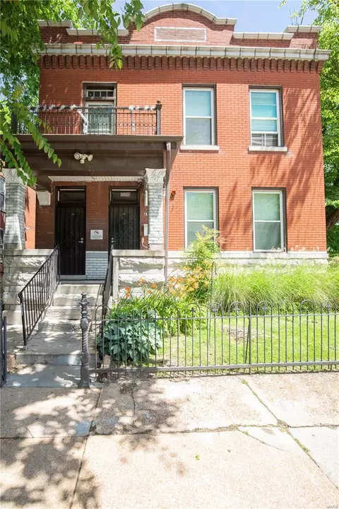 2703 Keokuk St, Saint Louis, MO 63118