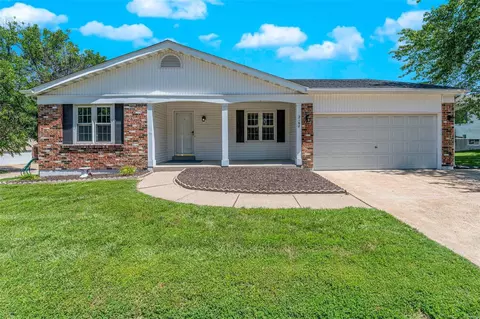 2162 Riverwood Trails Dr, Florissant, MO 63031