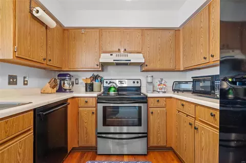 1103 Pocono Trl #B, Ballwin, MO 63021 photo 12