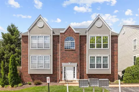 1103 Pocono Trl #B, Ballwin, MO 63021