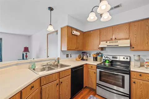1103 Pocono Trl #B, Ballwin, MO 63021 photo 8