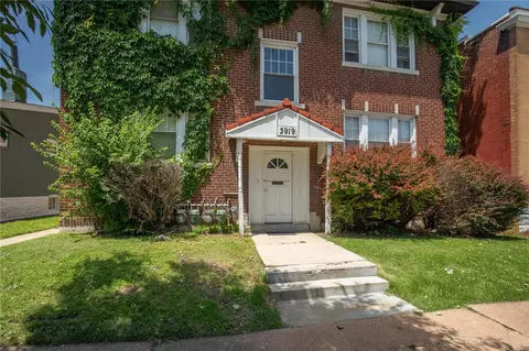 3919 California Ave, Saint Louis, MO 63118