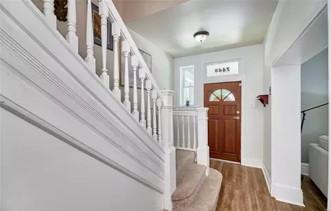 Entry Way - 7446 Maple Ave, Saint Louis, MO 63143 photo 1 of 8