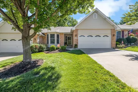 26 Summit Pointe Ct #4B, Saint Charles, MO 63301