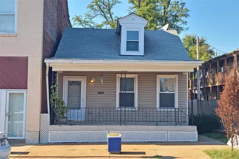 7709 Virginia Ave, Saint Louis, MO 63111