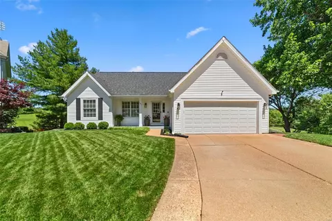 103 Oak Park Village Dr, Wildwood, MO 63040