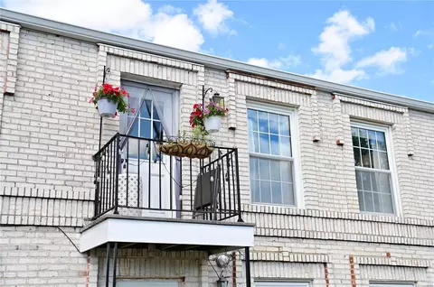 4370 Chateau De Ville Dr #G, Saint Louis, MO 63129