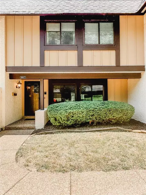2617 Hampton Rd #C, Saint Charles, MO 63303