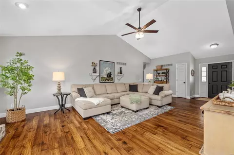 3307 Post View Dr, O'fallon, MO 63368 photo 9