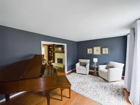 243 Robins Song, Ellisville, MO 63021 photo 3