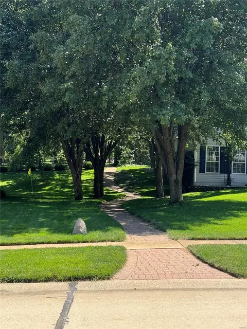 243 Robins Song, Ellisville, MO 63021 photo 30