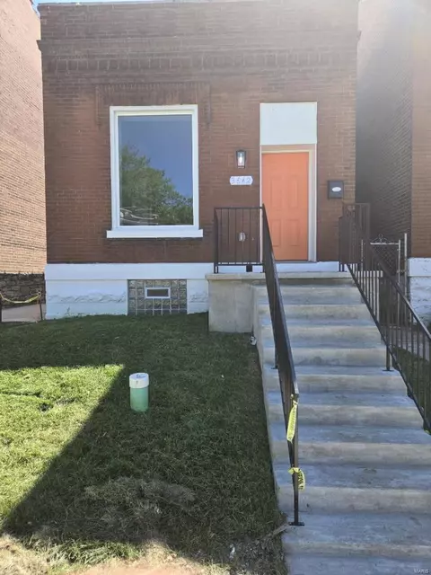 3642 Hebert St, Saint Louis, MO 63107