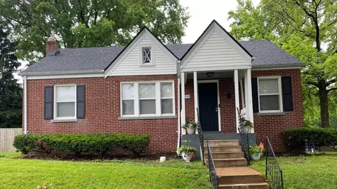 8948 Mcnulty Dr, Saint Louis, MO 63114