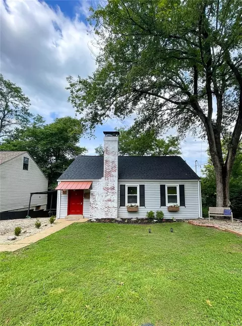921 Edna Avenue Ave, Saint Louis, MO 63122