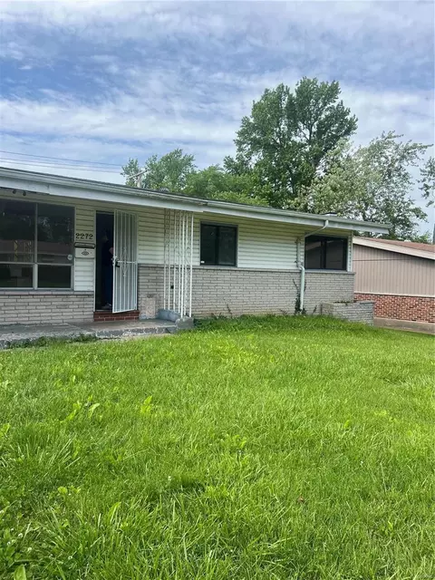 2272 Burwell Dr, Saint Louis, MO 63136