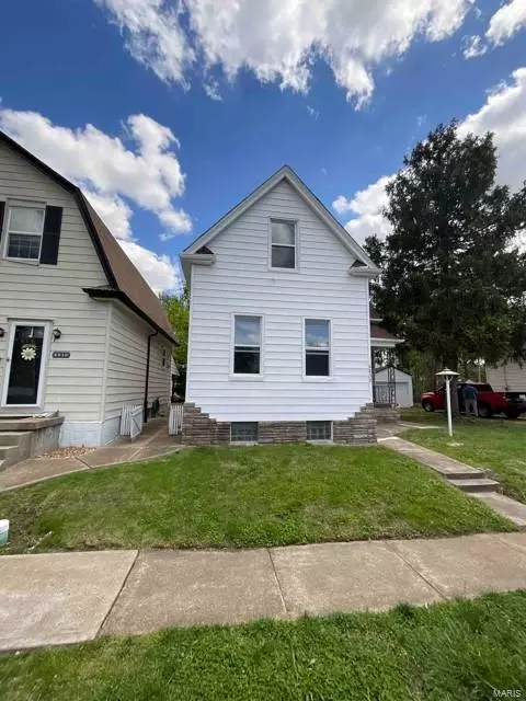 6832 Salzburger Ave, Saint Louis, MO 63116