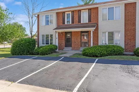 2108 Friendship Ct, Florissant, MO 63031