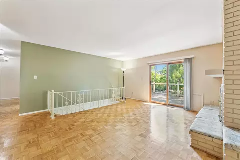 Living - 688 Henry Ave, Ballwin, MO 63011 photo 3 of 6