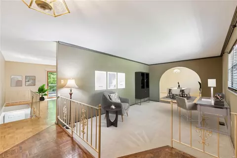 Entry Way - 688 Henry Ave, Ballwin, MO 63011 photo 1 of 1
