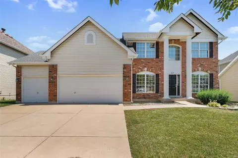 227 Fairway Green Dr, O'fallon, MO 63368