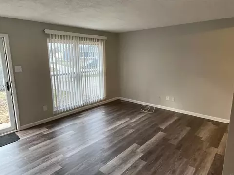 Living - 513 Briscoe Ave, O'fallon, MO 63366 photo 2 of 2
