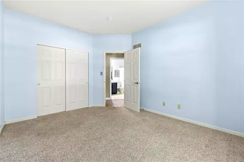 Bedroom - 10 Arbor Hill Ct, Ballwin, MO 63021 photo 2 of 7