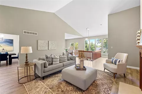 Living - 10 Arbor Hill Ct, Ballwin, MO 63021 photo 6 of 6