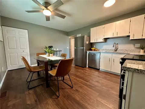 Kitchen - 1259 Wagon Wheel Trl, O'fallon, MO 63366 photo 4 of 4