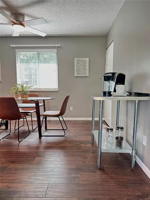 Dining - 1259 Wagon Wheel Trl, O'fallon, MO 63366 photo 1 of 3