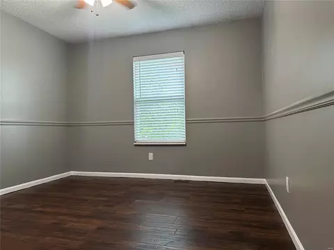Bedroom - 1259 Wagon Wheel Trl, O'fallon, MO 63366 photo 6 of 11