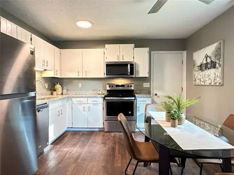 Kitchen - 1259 Wagon Wheel Trl, O'fallon, MO 63366 photo 1 of 4