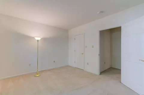 Bedroom - 13264 Barrett Chase Cir, Ballwin, MO 63021 photo 4 of 7